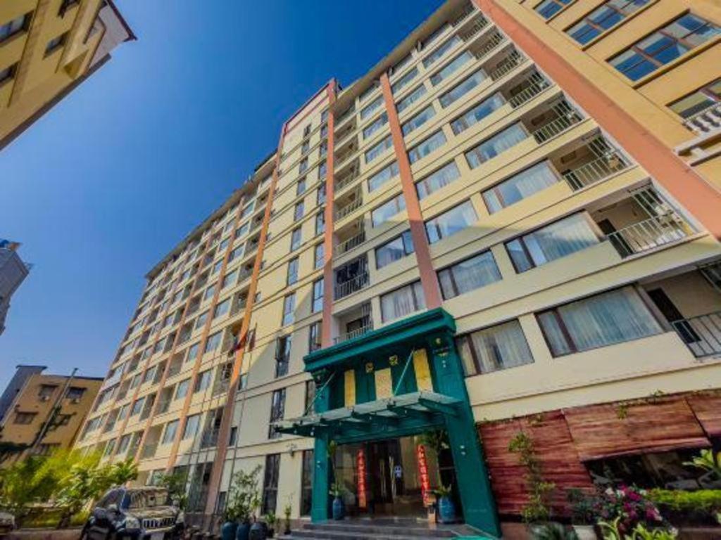 Sky City Hotel Вьентьян Экстерьер фото